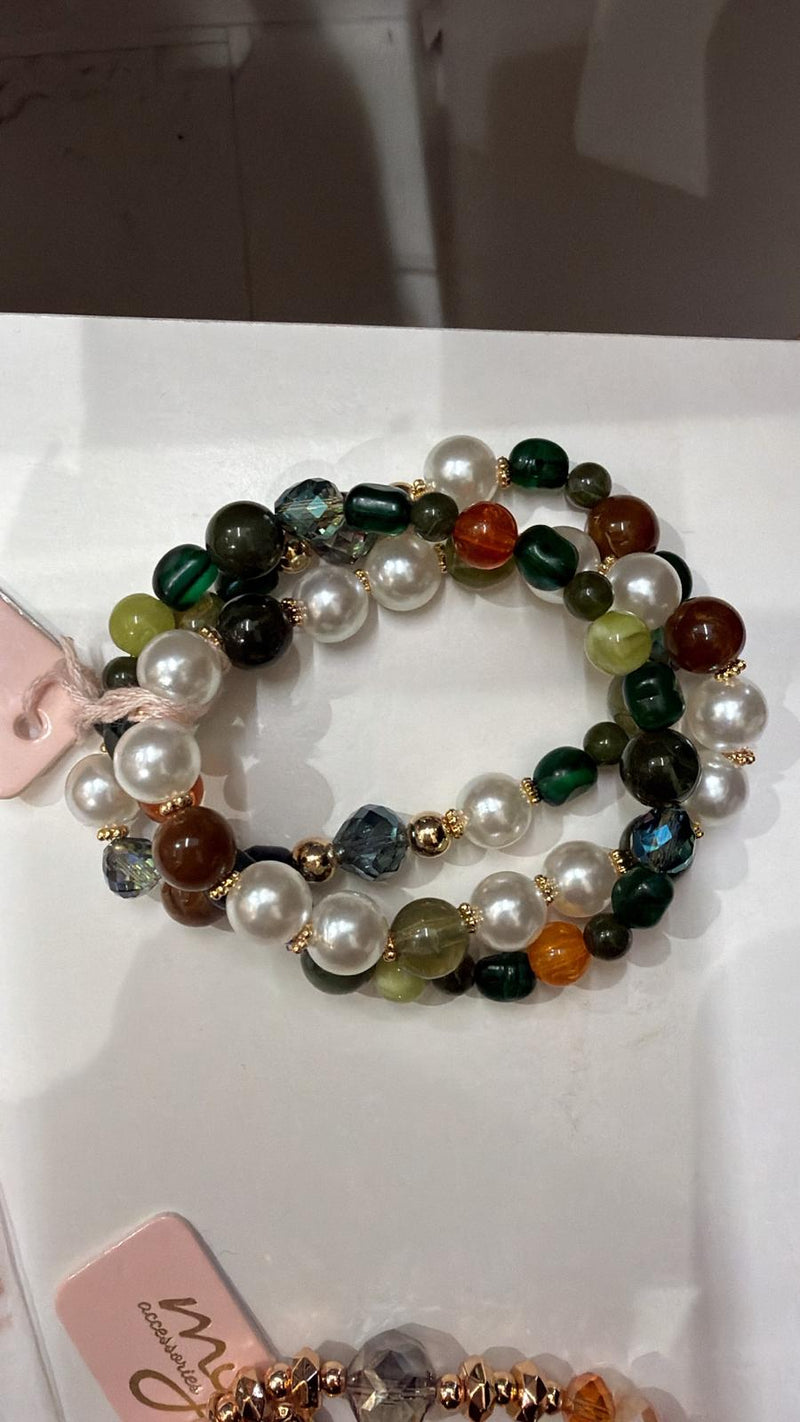 Mya Accessories Bracciale elastico a tre linee con pietre in vetro ed acrilico tono verde G10172