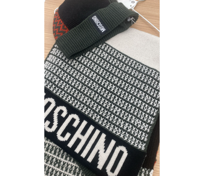 Love Moschino Sciarpa E Cappello verde