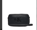 Calvin Klein Borsa A Tracolla Bold CK Camera Bag Black LV04F3220G UBI