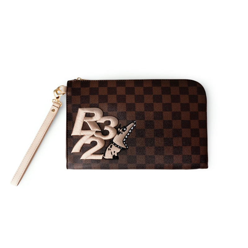 R372 Pochette a mano P002 Marrone