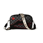 R372 Pochette a mano con tracolla P001 Nera
